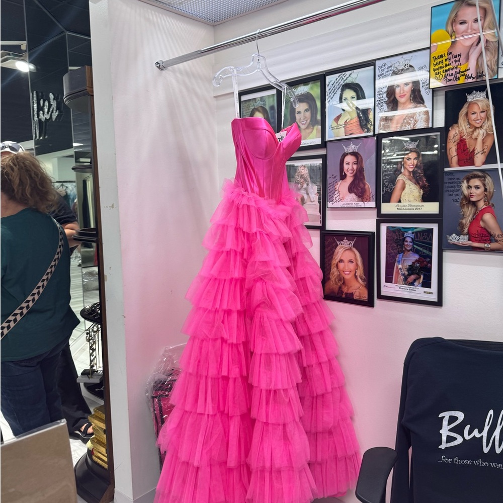 Sherri Hill dress size 2